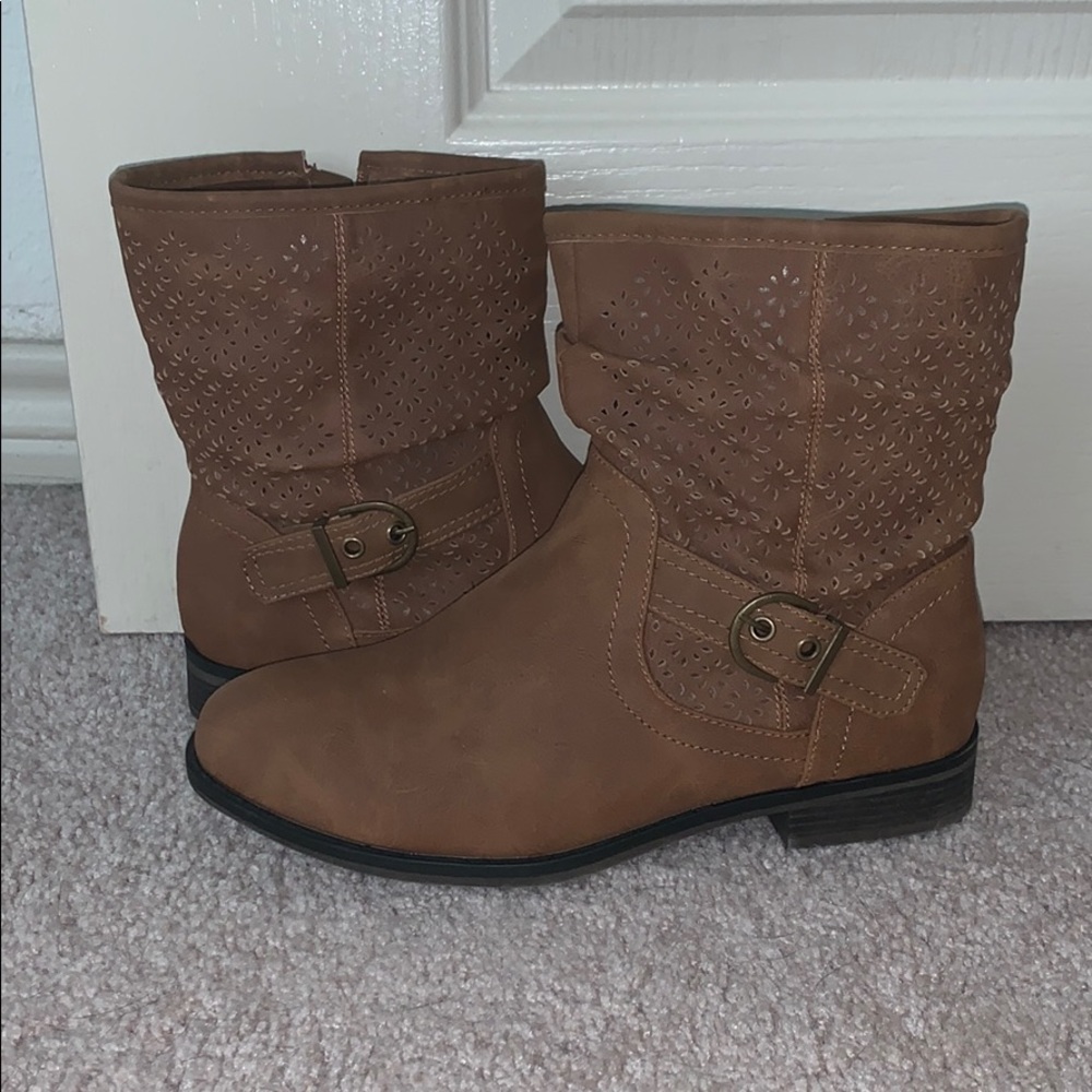 Zip-up Booties